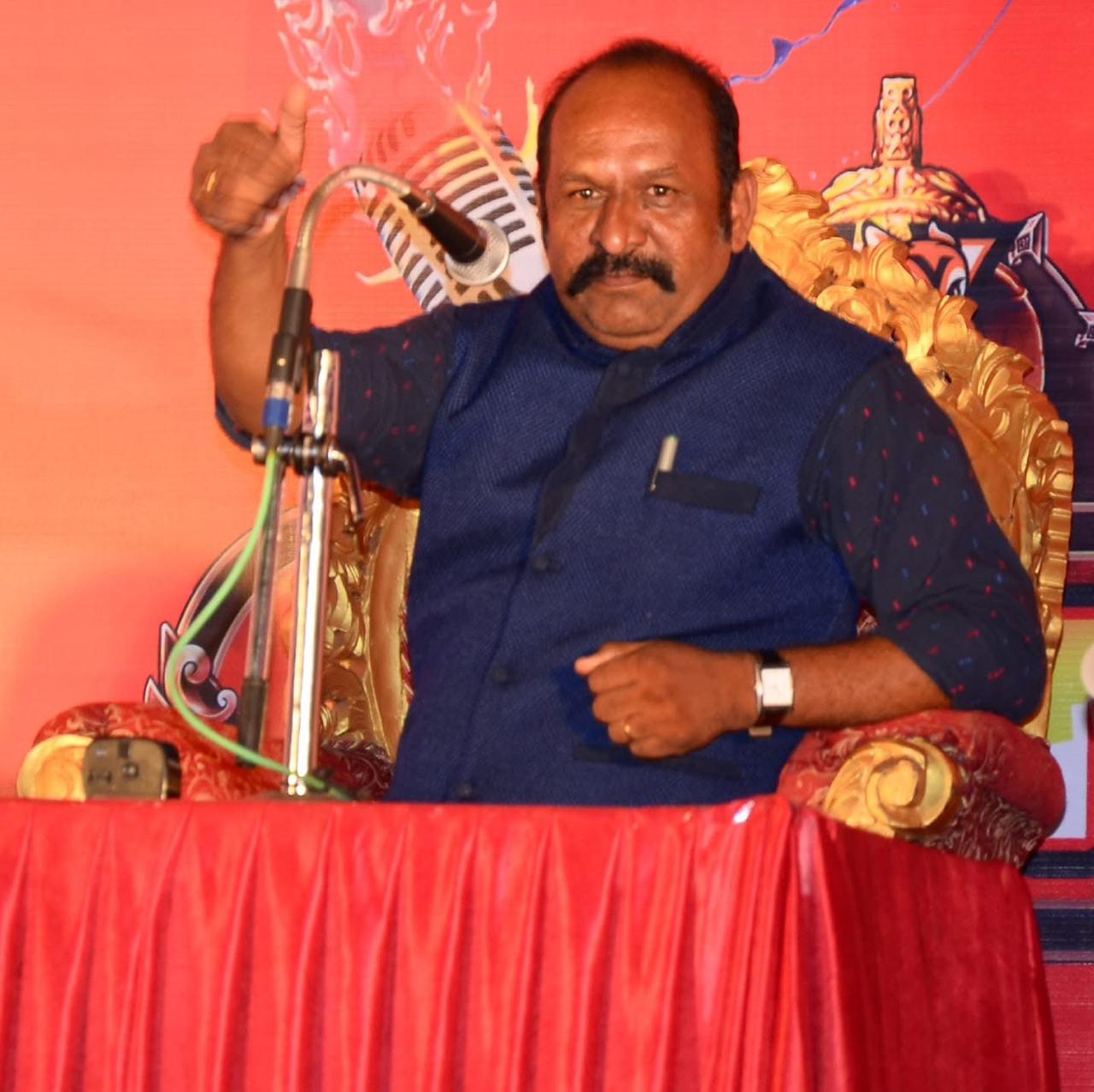 கவிஞர் ஜீவி குழு